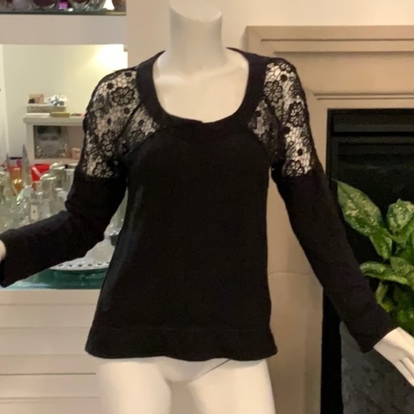 ❤️ 4 /$25 SALE! Pam & Gela Black Lace Sweatshirt Sz Petite XS Open Back Sweater - Picture 4 of 10